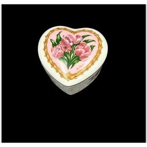Heritage House Porcelain Heart Shape Tulips Music Box Gail Magram Japan VTG 1990
